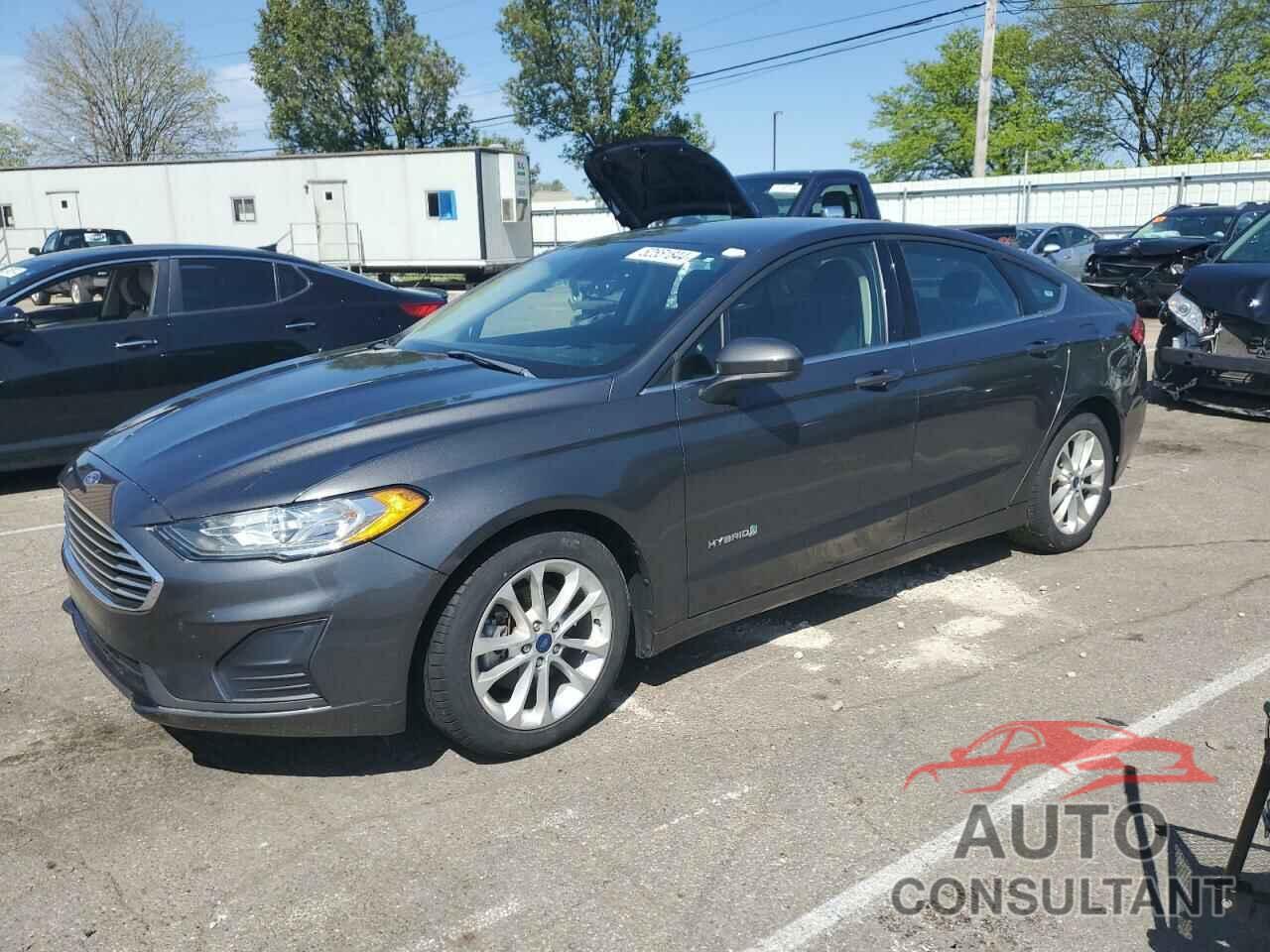 FORD FUSION 2019 - 3FA6P0LU2KR220477