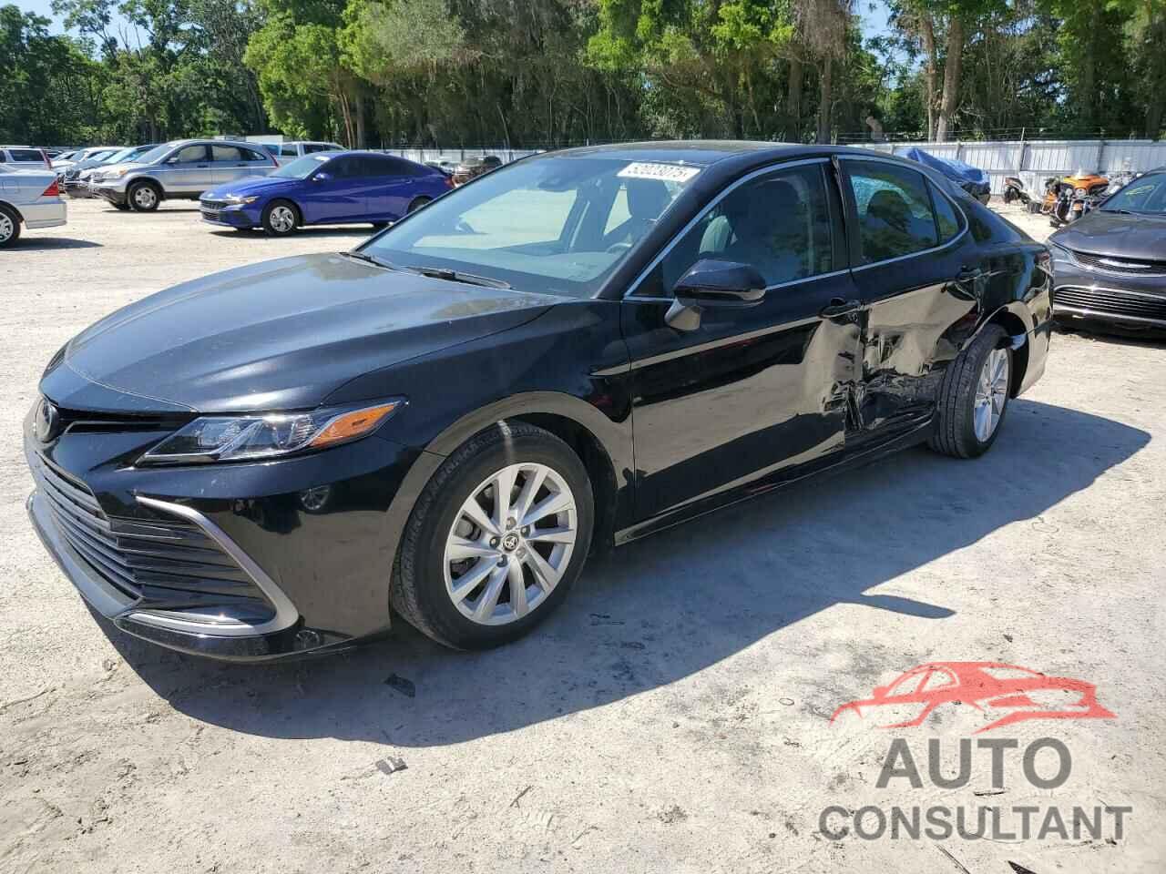 TOYOTA CAMRY 2022 - 4T1C11AKXNU061173