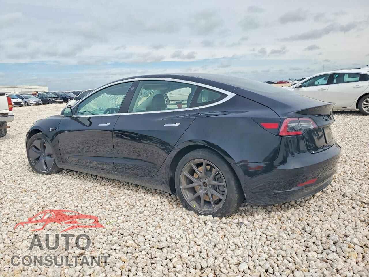 TESLA MODEL 3 2019 - 5YJ3E1EB2KF384205