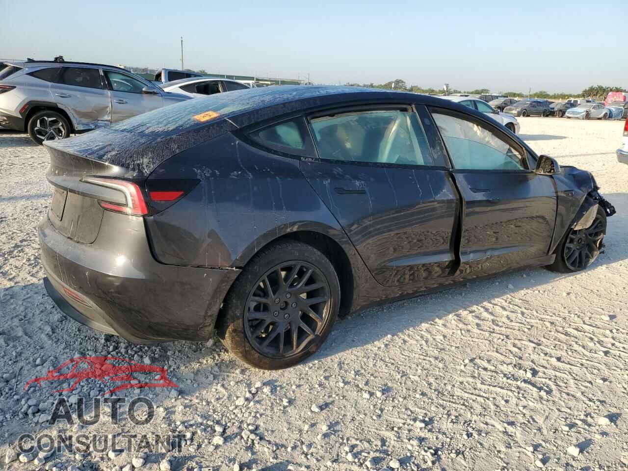 TESLA MODEL 3 2024 - 5YJ3E1EA7RF757613