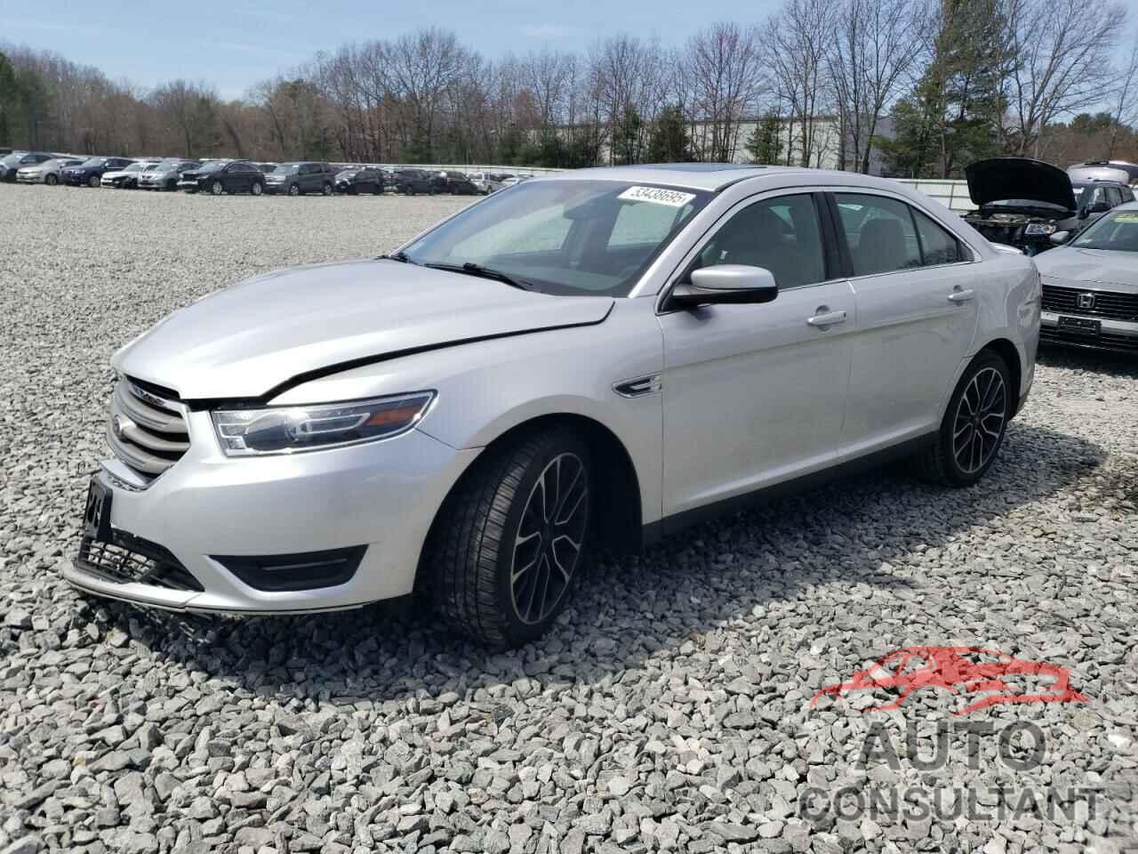 FORD TAURUS 2018 - 1FAHP2E87JG137928