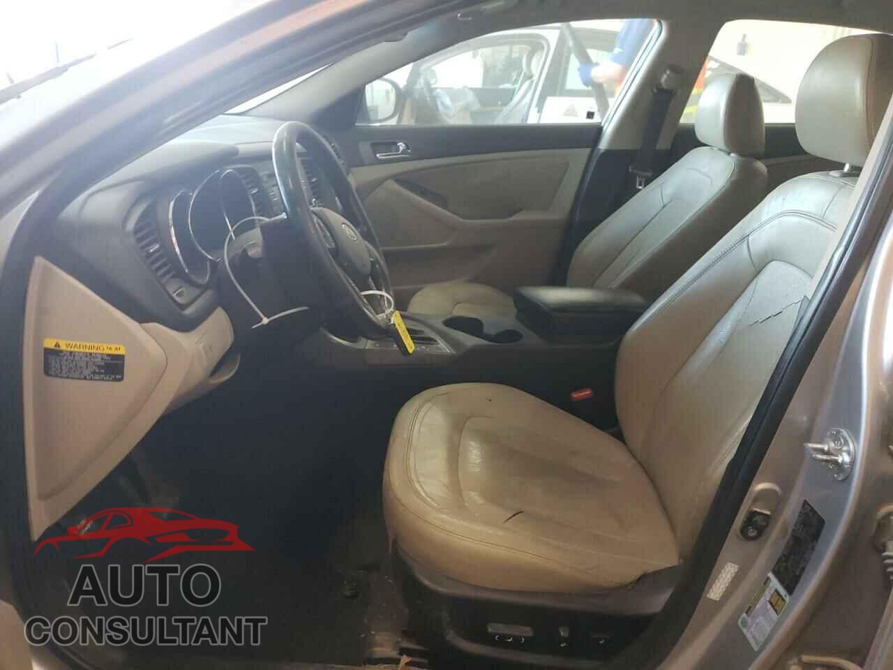 KIA OPTIMA 2011 - KNAGN4A77B5051923