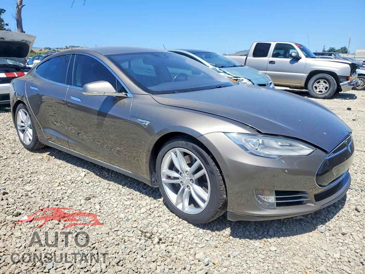 TESLA MODEL S 2015 - 5YJSA1S29FF095520