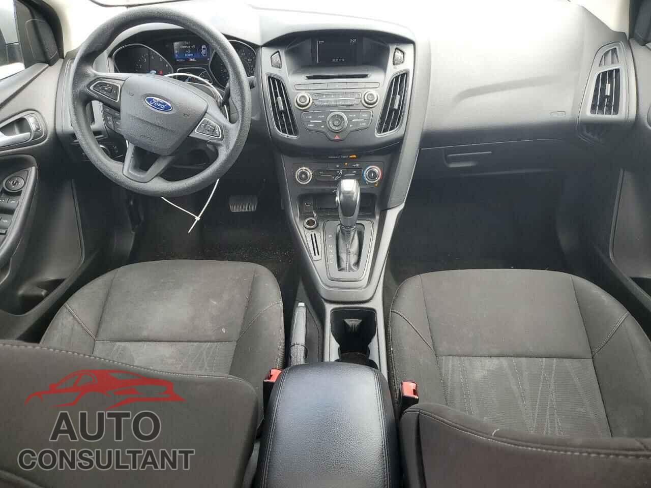 FORD FOCUS 2015 - 1FADP3F2XFL383398