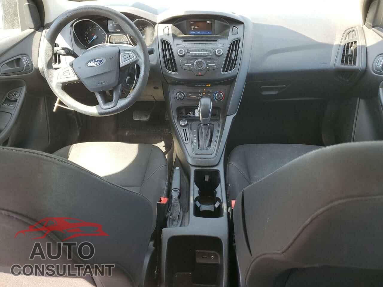FORD FOCUS 2017 - 1FADP3E29HL310267