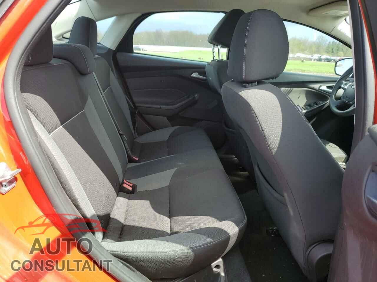 FORD FOCUS 2014 - 1FADP3F28EL438297