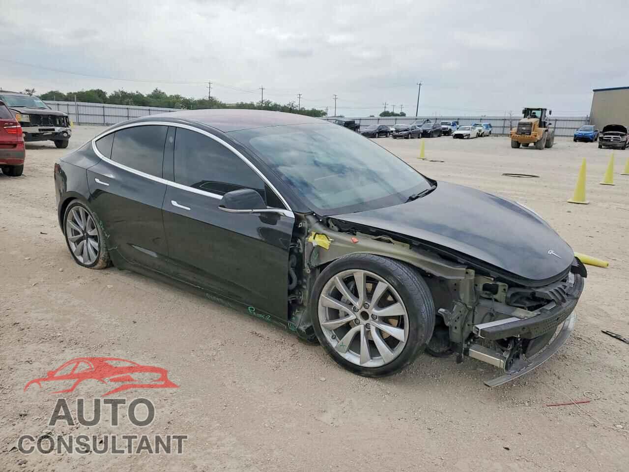 TESLA MODEL 3 2018 - 5YJ3E1EAXJF176174