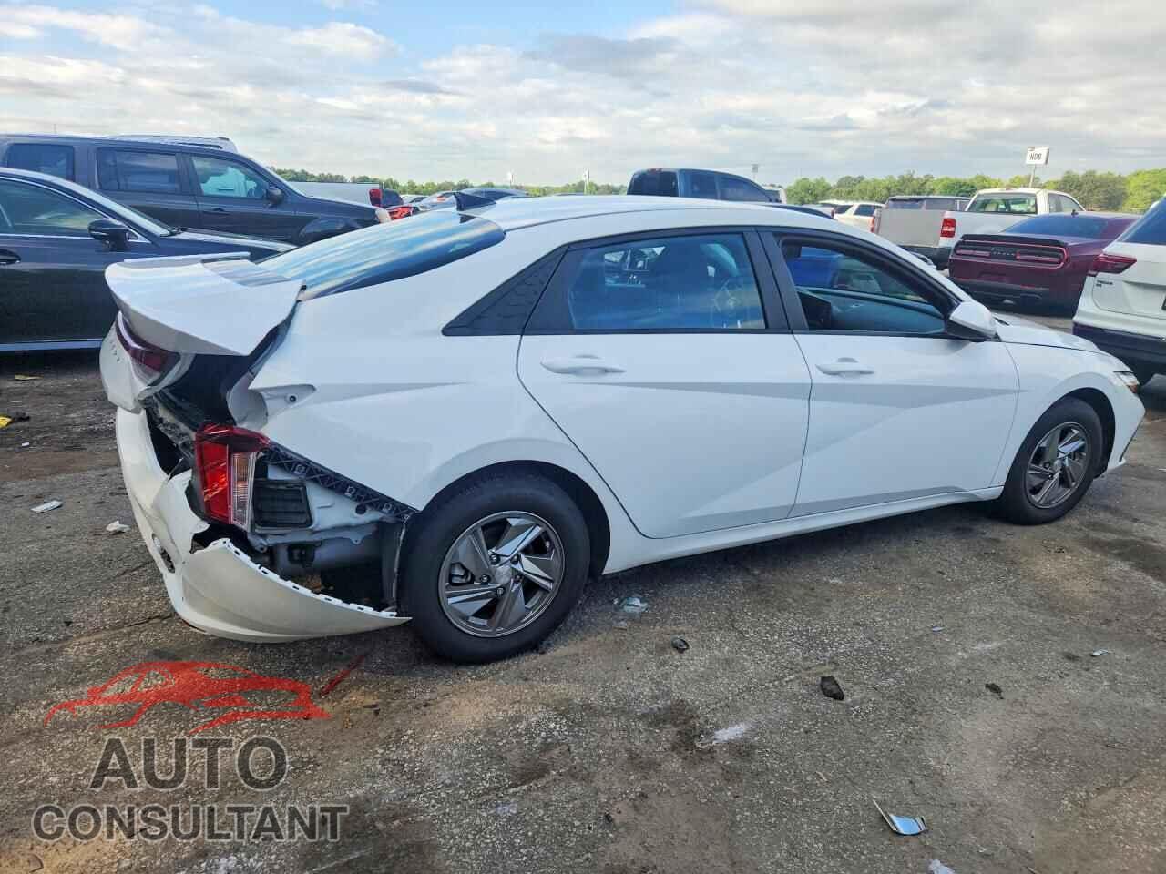 HYUNDAI ELANTRA 2024 - KMHLL4DG0RU659720