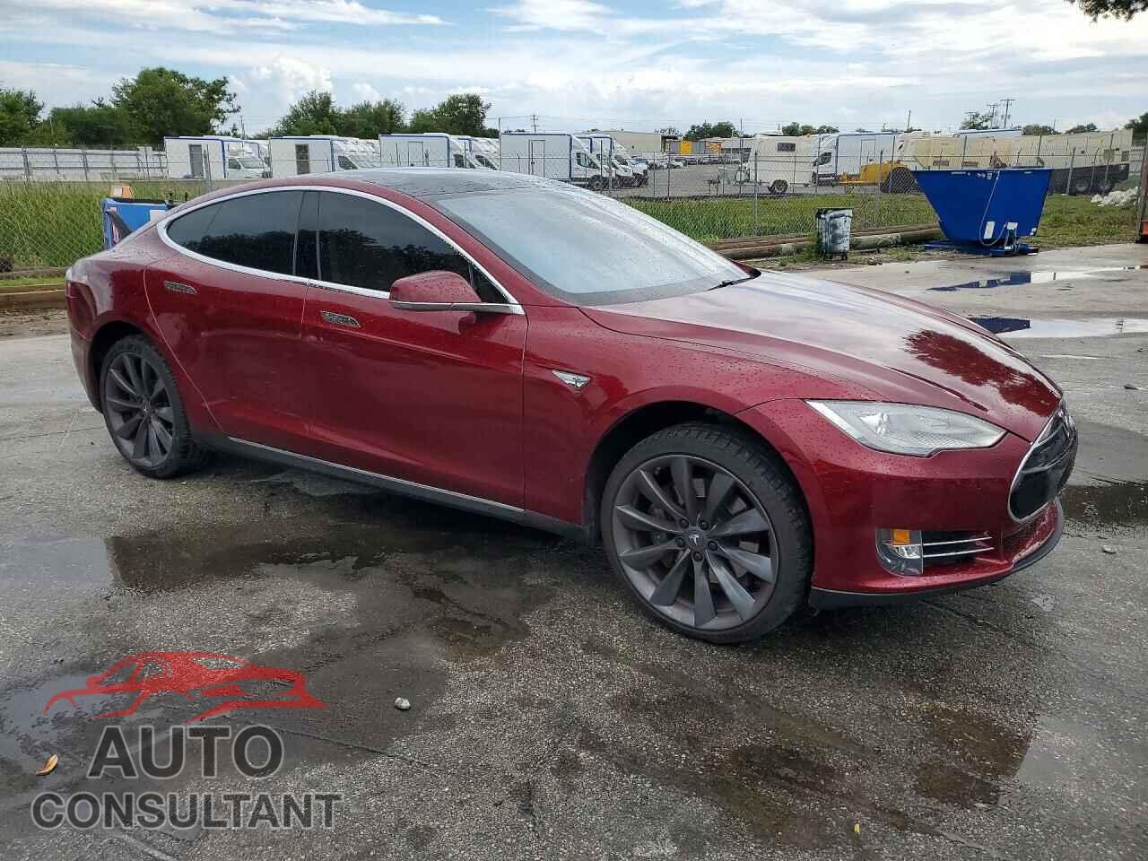 TESLA MODEL S 2012 - 5YJSA1DP7CFS00687