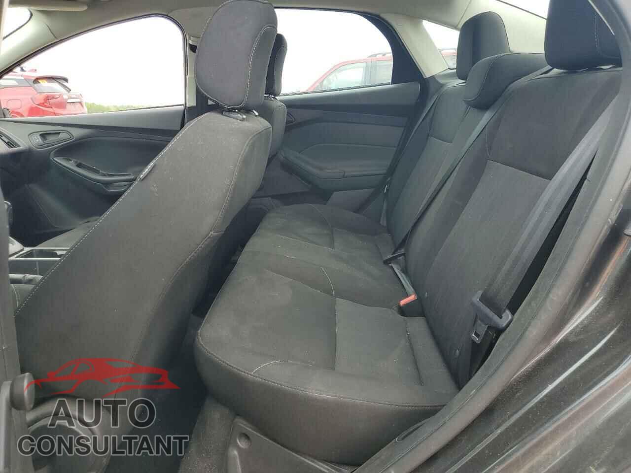 FORD FOCUS 2018 - 1FADP3E26JL220435