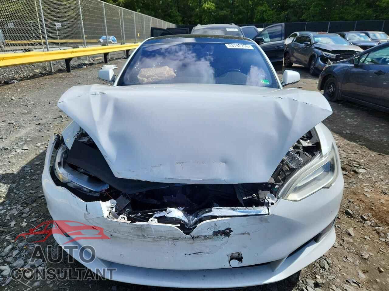 TESLA MODEL S 2016 - 5YJSA1E11GF156024