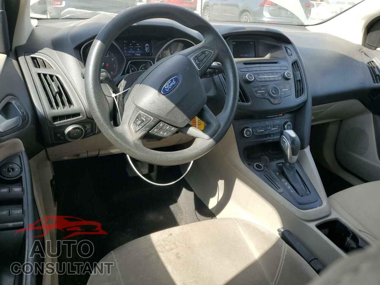 FORD FOCUS 2015 - 1FADP3K29FL365528