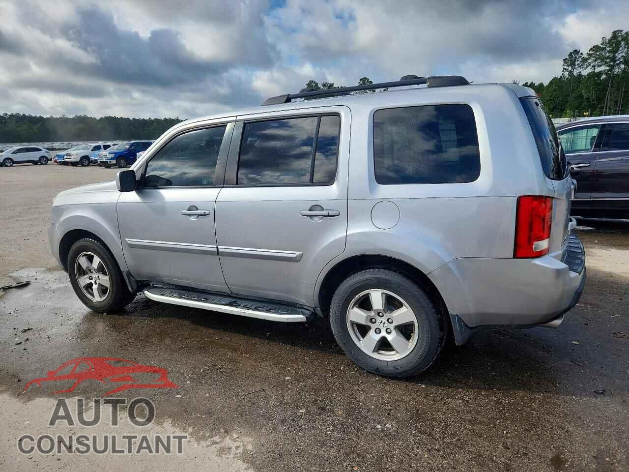 HONDA PILOT 2010 - 5FNYF3H59AB005560