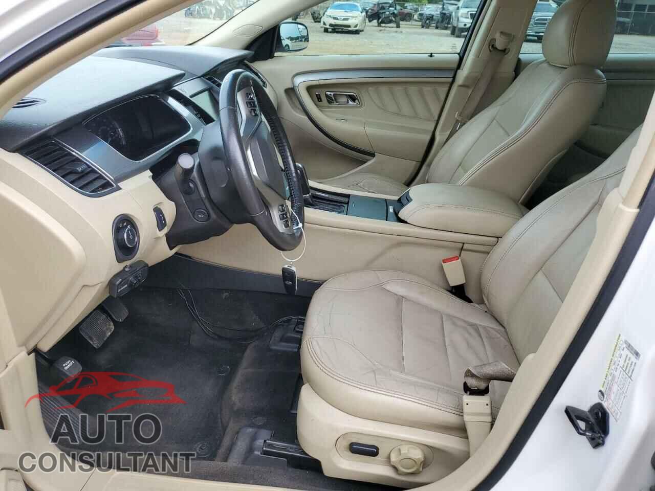 FORD TAURUS 2015 - 1FAHP2E84FG174877