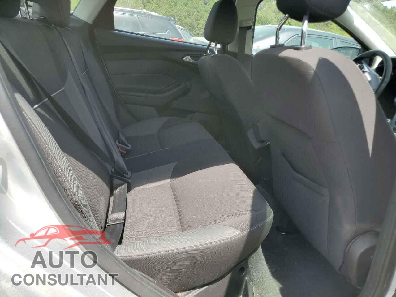 FORD FOCUS 2012 - 1FAHP3F22CL103857