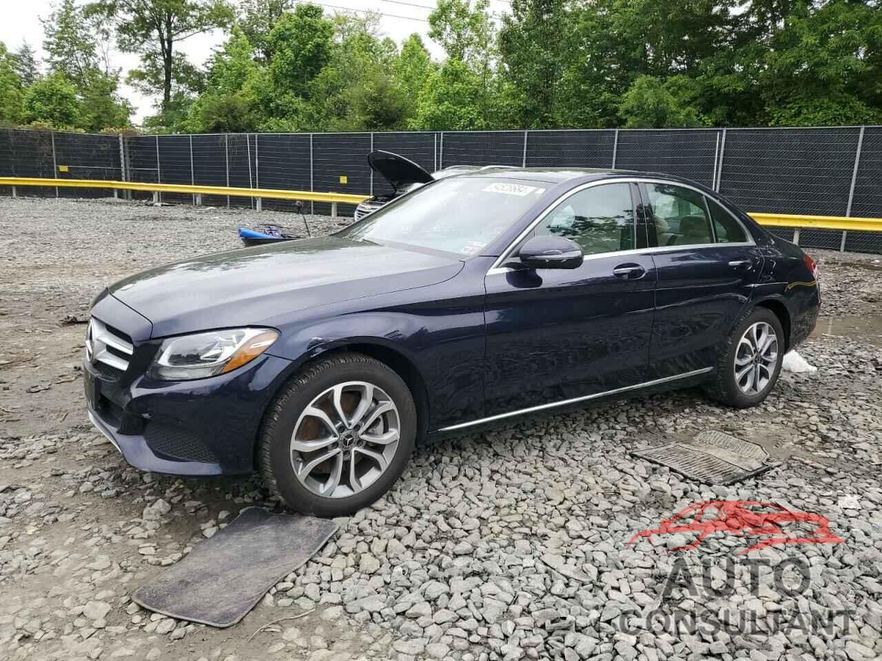 MERCEDES-BENZ C-CLASS 2018 - 55SWF4KB1JU261394