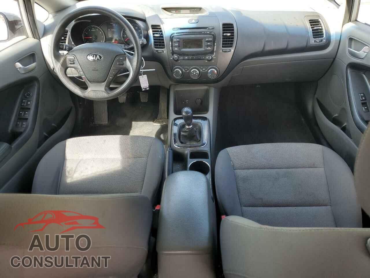 KIA FORTE 2017 - 3KPFK4A75HE044196