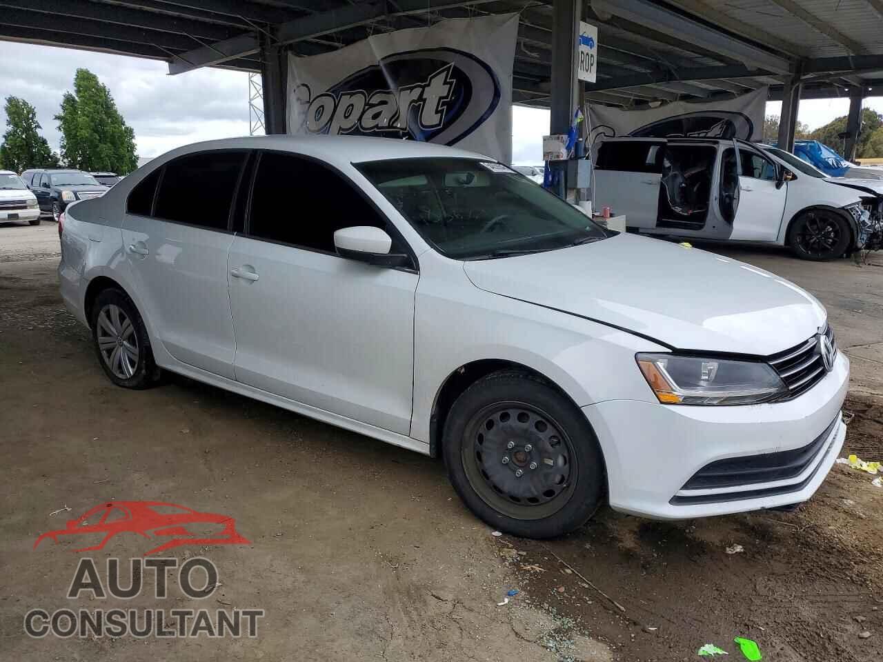 VOLKSWAGEN JETTA 2017 - 3VW2B7AJXHM389352
