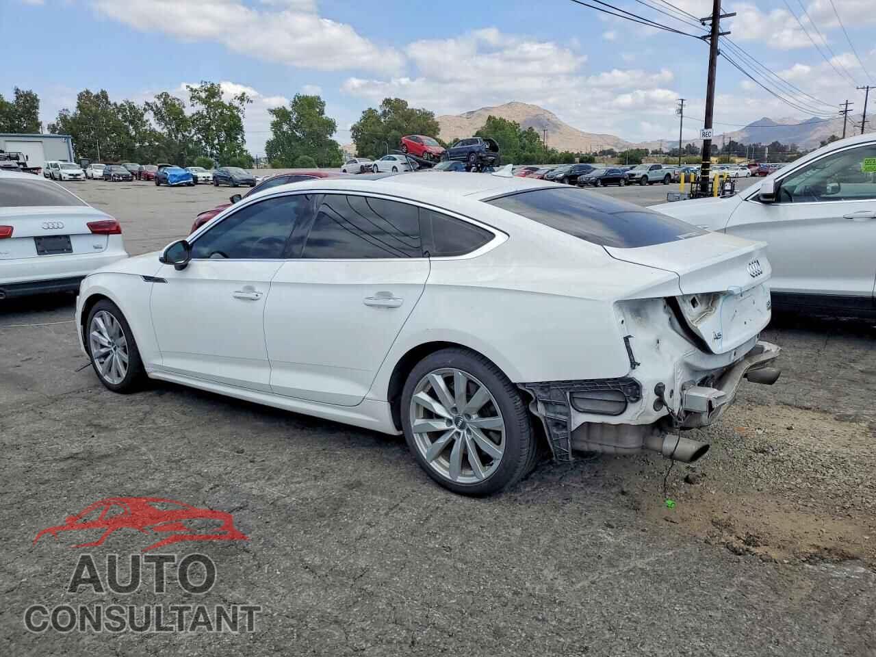 AUDI A5 2018 - WAUANCF57JA043205