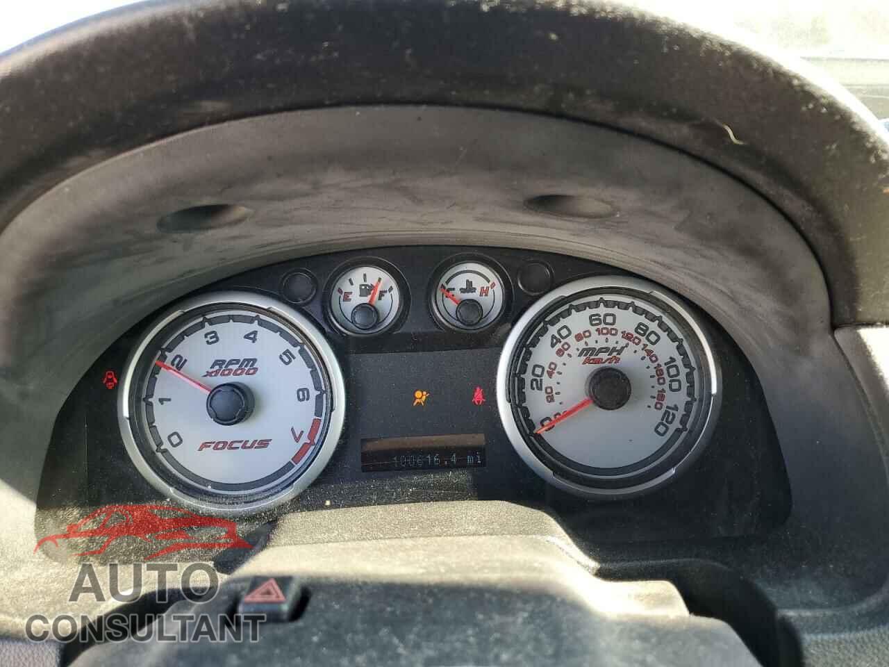 FORD FOCUS 2011 - 1FAHP3FN2BW100318