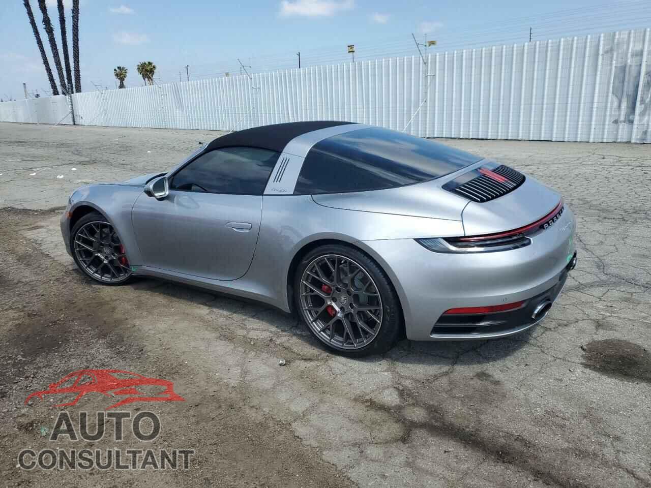 PORSCHE 911 2021 - WP0BB2A94MS235278