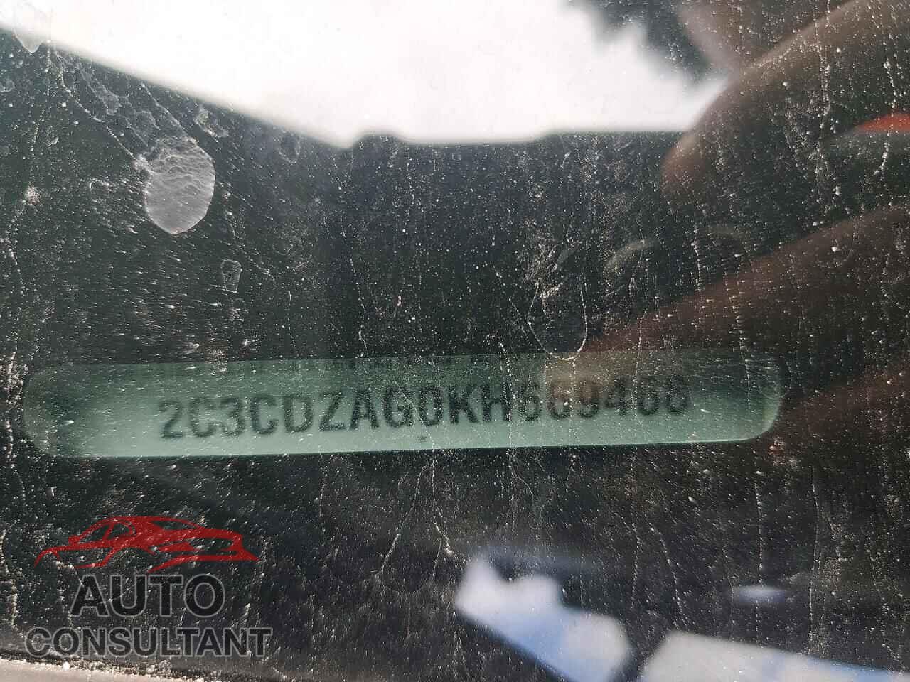 DODGE CHALLENGER 2019 - 2C3CDZAG0KH669468