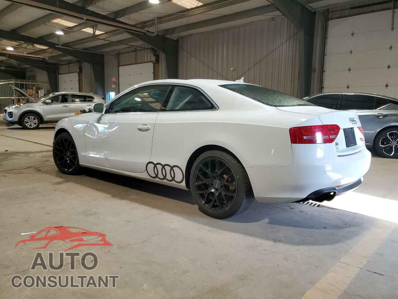 AUDI A5 2012 - WAULFAFR1CA019613