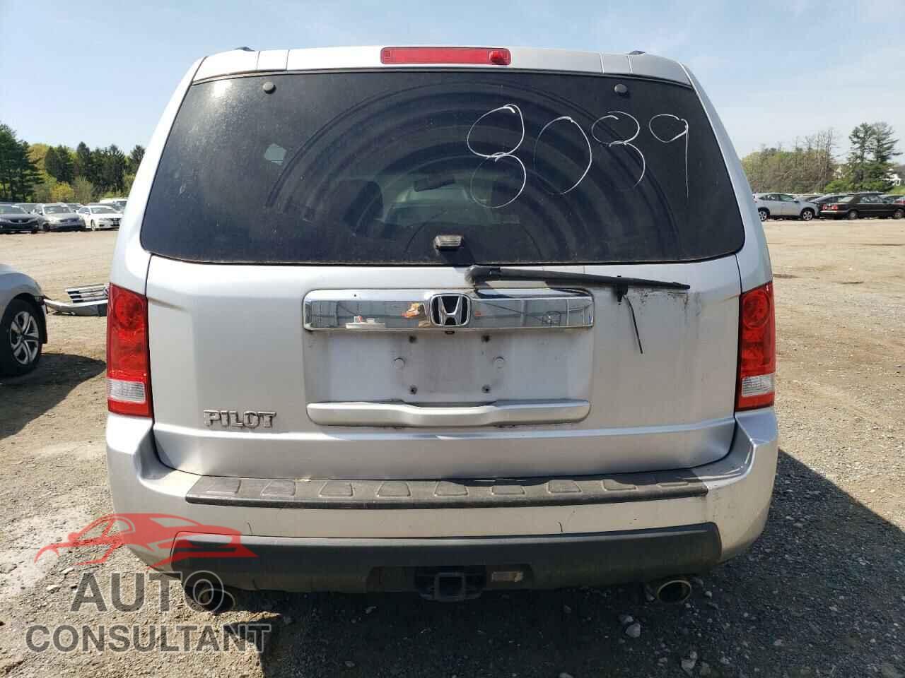 HONDA PILOT 2011 - 5FNYF3H65BB048089
