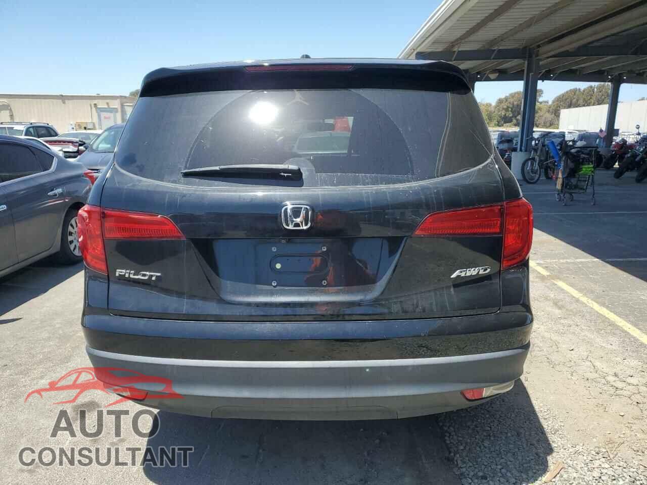 HONDA PILOT 2017 - 5FNYF6H7XHB102733