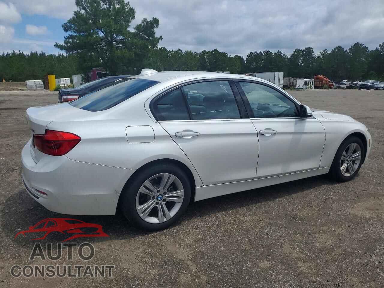 BMW 3 SERIES 2018 - WBA8D9C58JEM31464