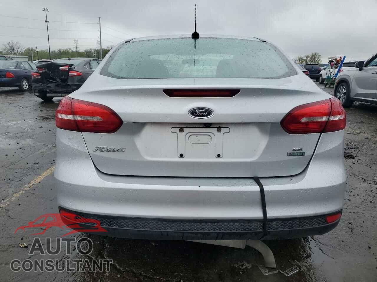 FORD FOCUS 2017 - 1FADP3FE2HL339988