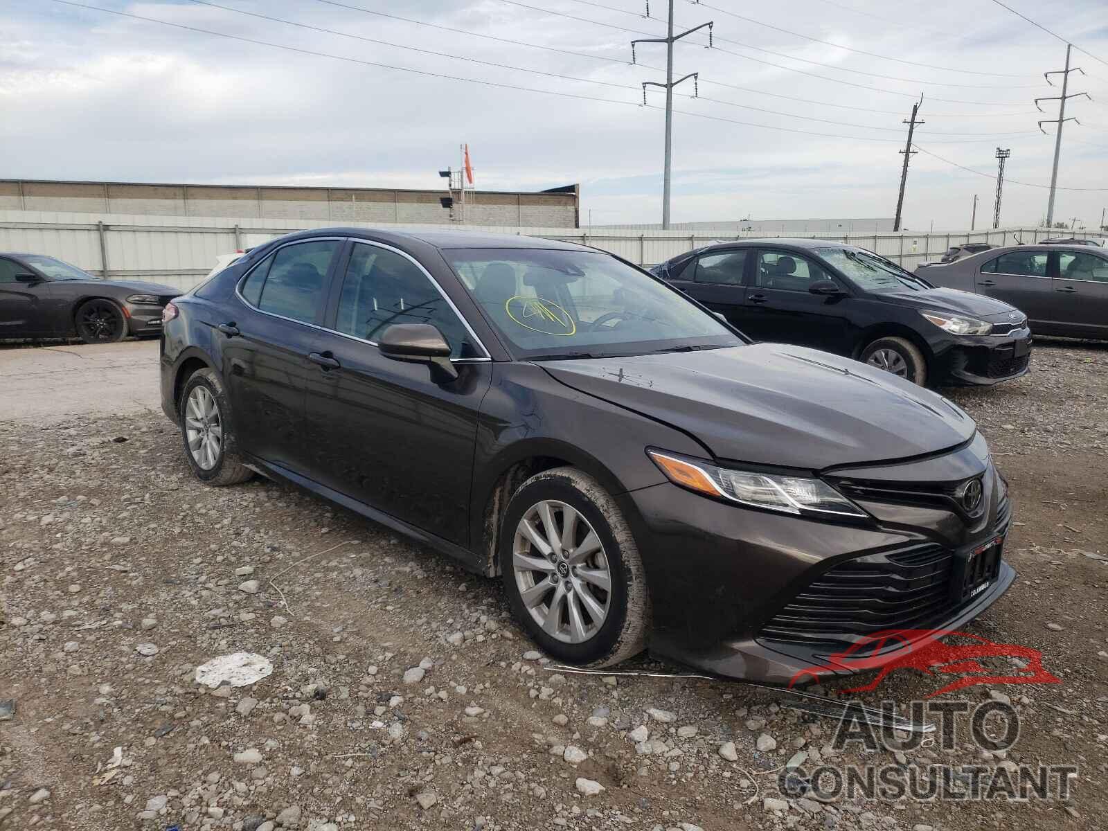 TOYOTA CAMRY 2018 - JTNB11HK9J3042373