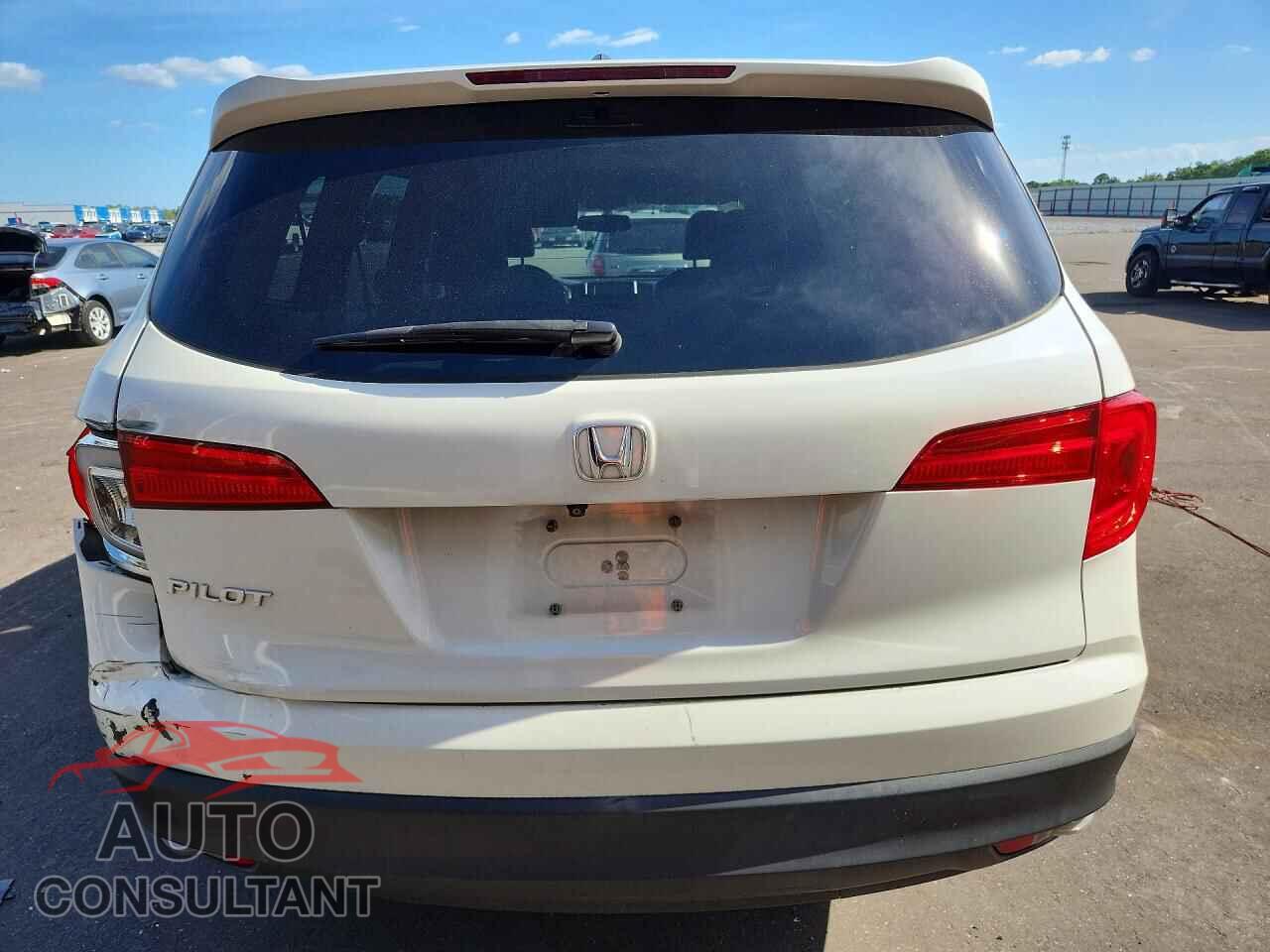 HONDA PILOT 2017 - 5FNYF5H58HB025644