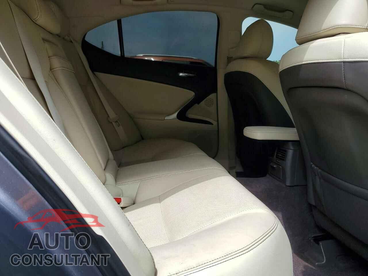 LEXUS IS 2012 - JTHBF5C24C5160373