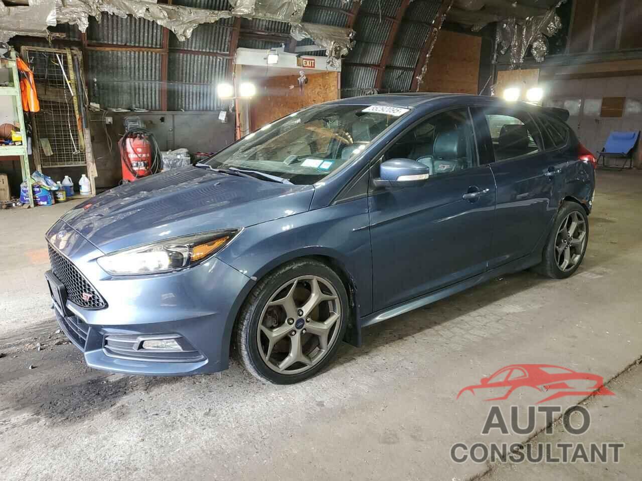 FORD FOCUS 2018 - 1FADP3L96JL318381