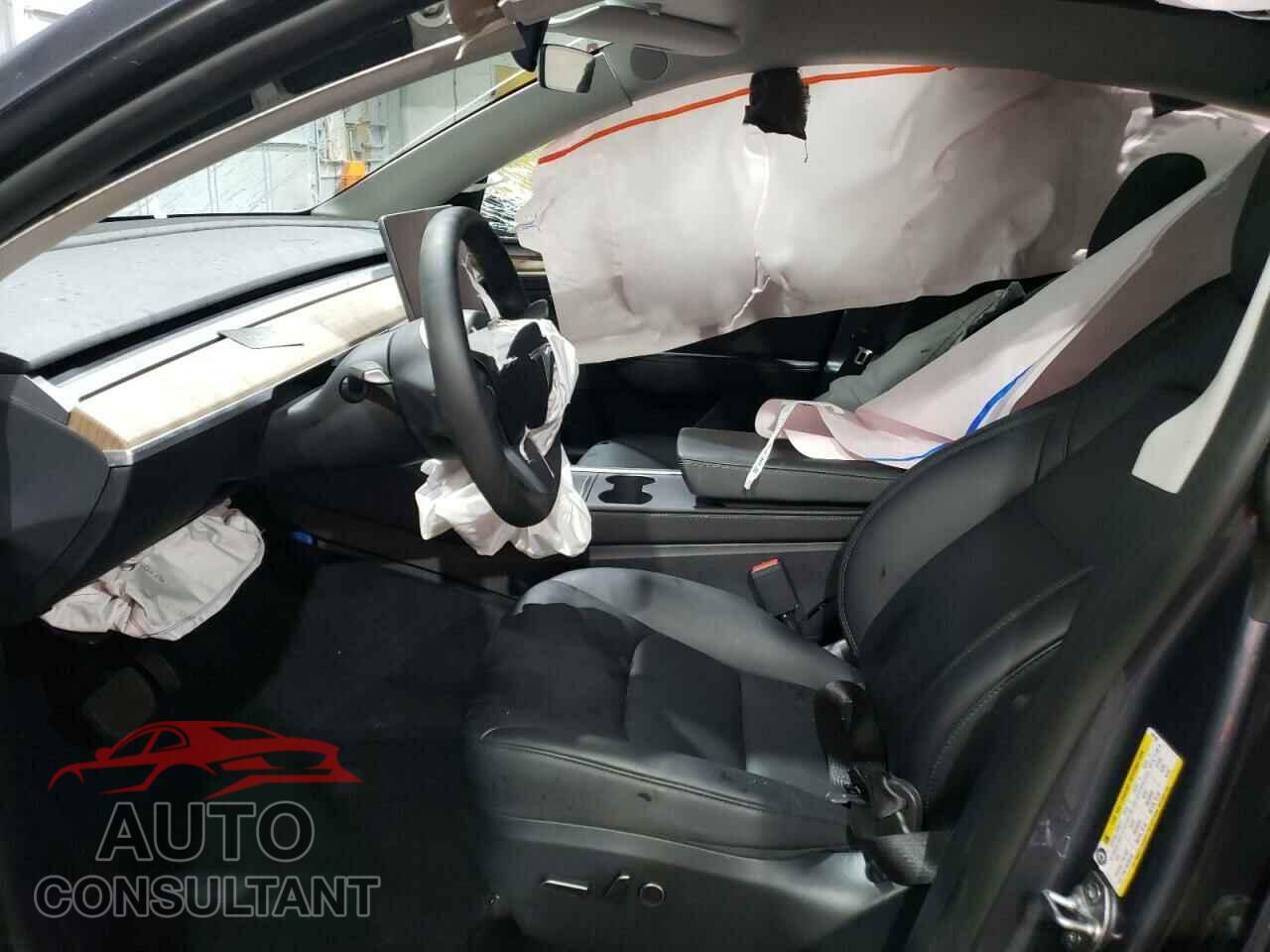TESLA MODEL Y 2023 - 7SAYGDEE5PF891783