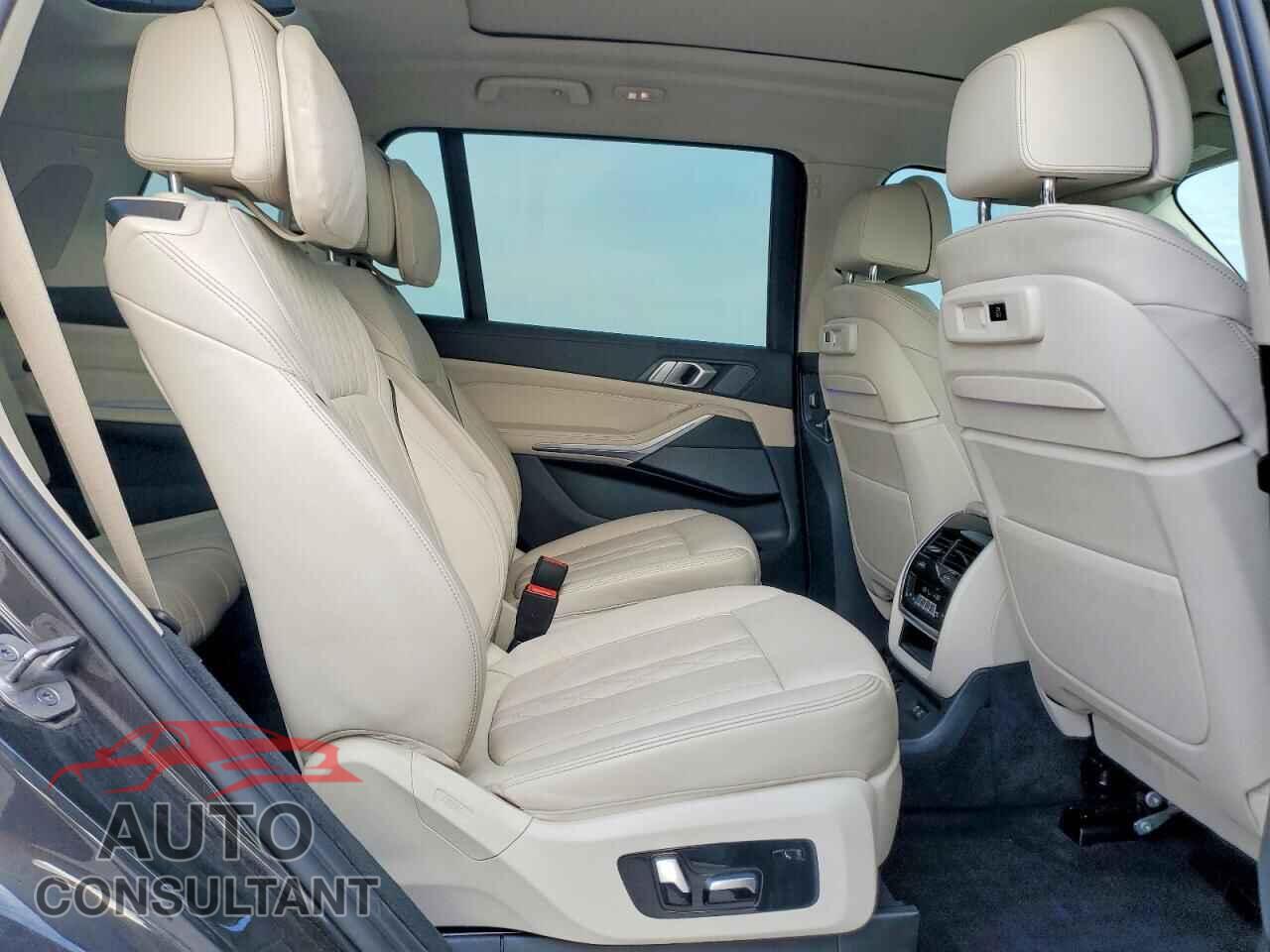 BMW X7 2021 - 5UXCW2C01M9H18064