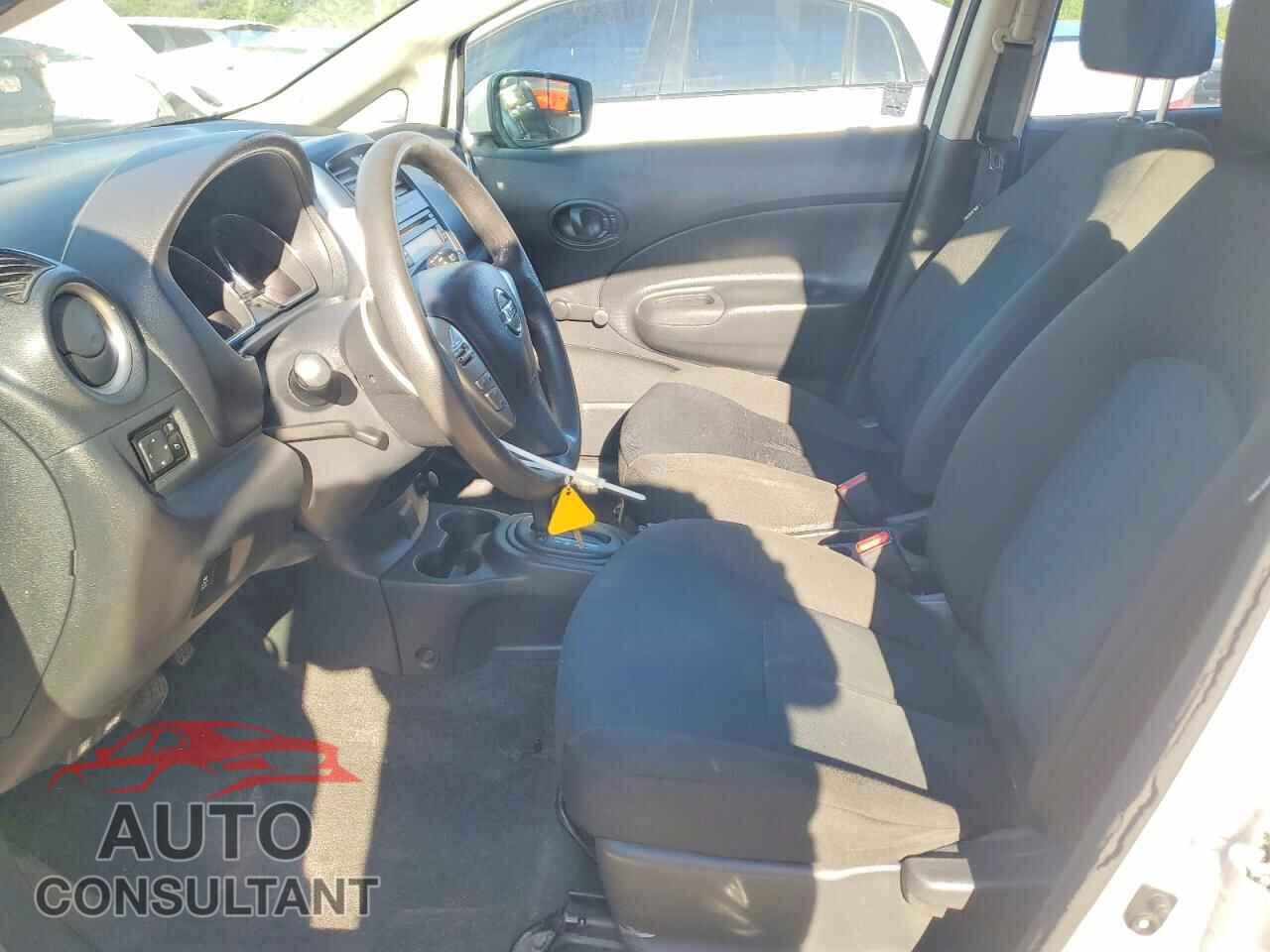 NISSAN VERSA 2017 - 3N1CE2CP2HL354638