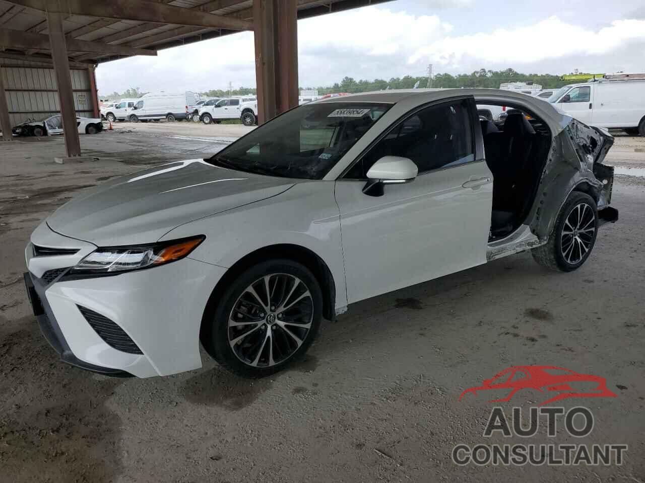 TOYOTA CAMRY 2019 - JTNB11HK2K3083493