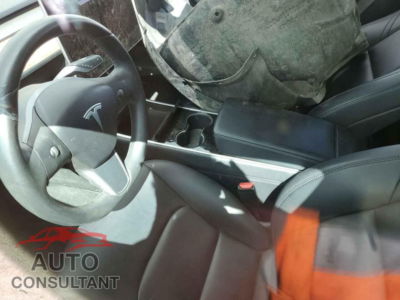 TESLA MODEL 3 2018 - 5YJ3E1EB5JF114450