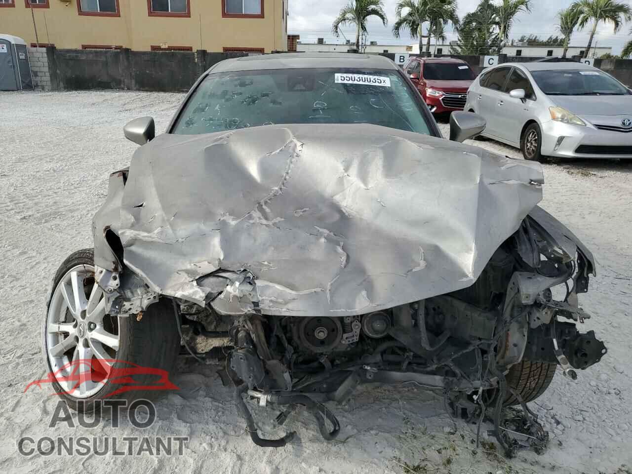 LEXUS IS 2018 - JTHBA1D24J5068103