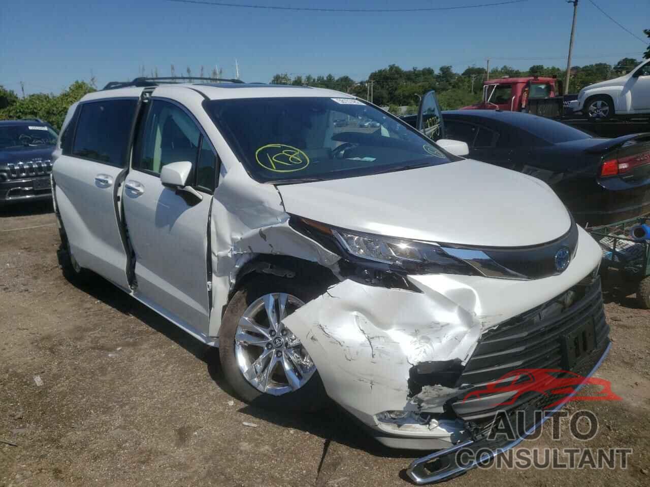 TOYOTA SIENNA 2022 - 5TDJRKEC3NS112210