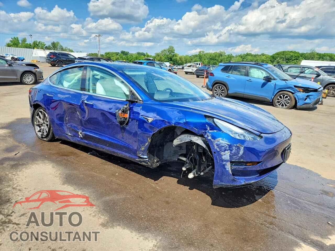 TESLA MODEL 3 2019 - 5YJ3E1EB4KF526764