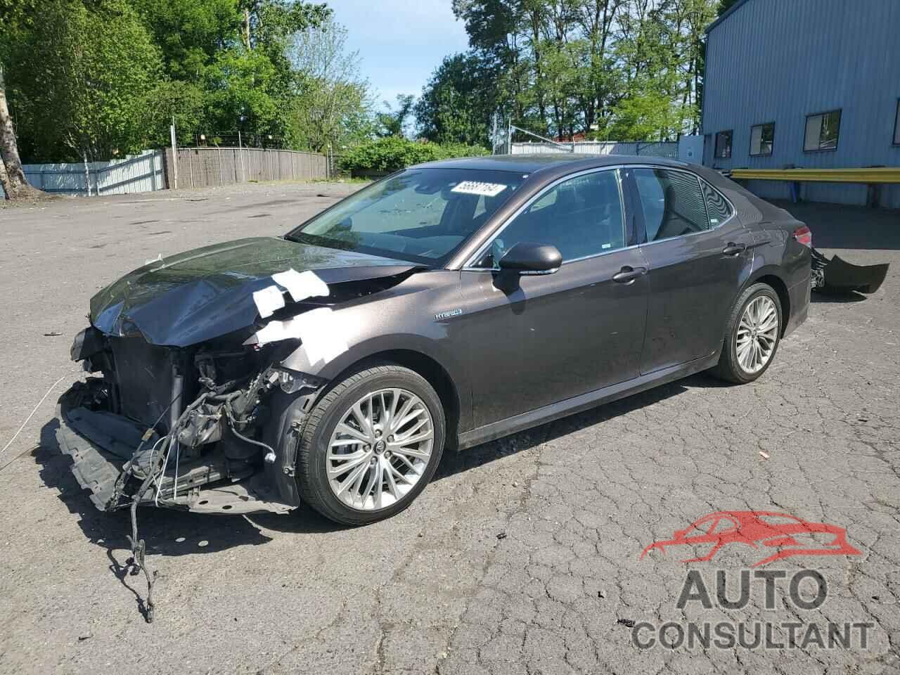 TOYOTA CAMRY 2018 - 4T1B21HK2JU005463