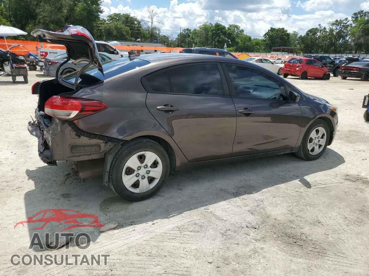KIA FORTE 2017 - 3KPFK4A75HE018357