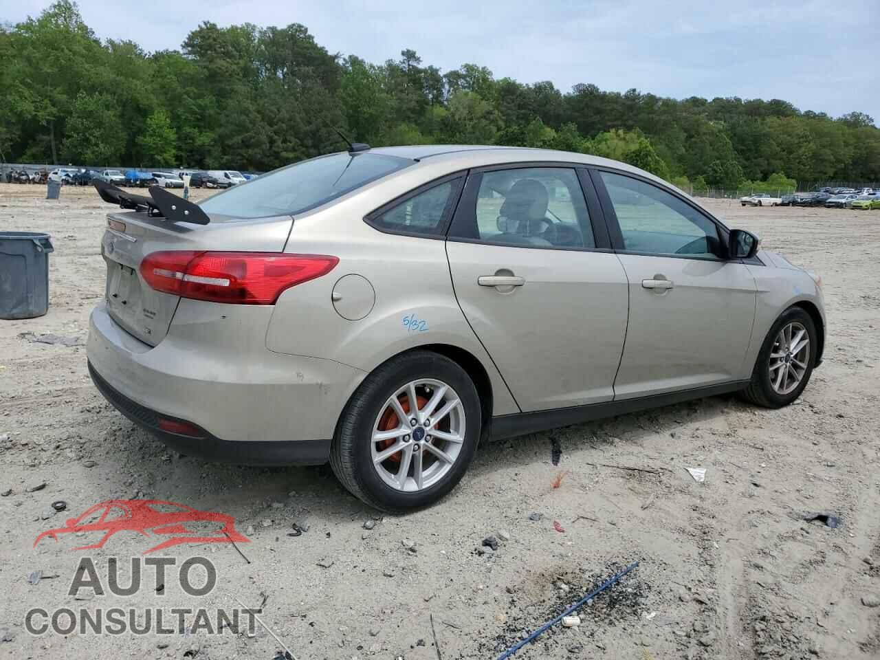 FORD FOCUS 2015 - 1FADP3F20FL227063