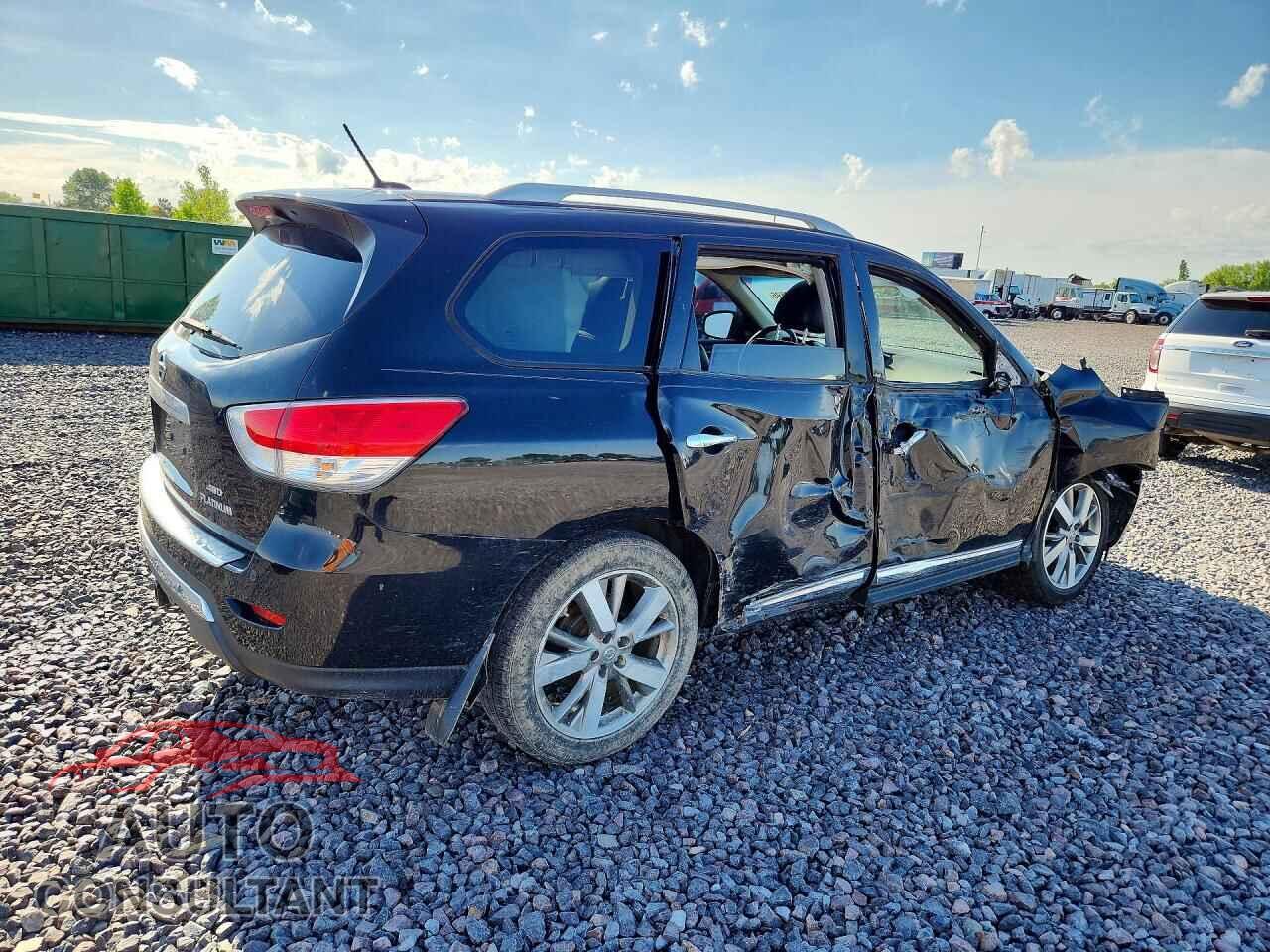 NISSAN PATHFINDER 2015 - 5N1AR2MM0FC655961
