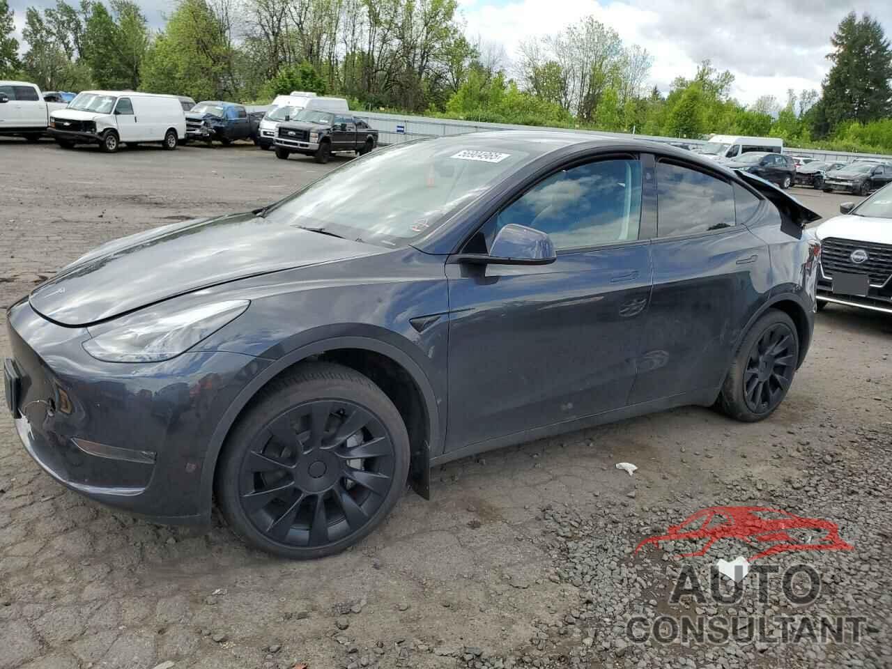 TESLA MODEL Y 2024 - 7SAYGDED0RF043675