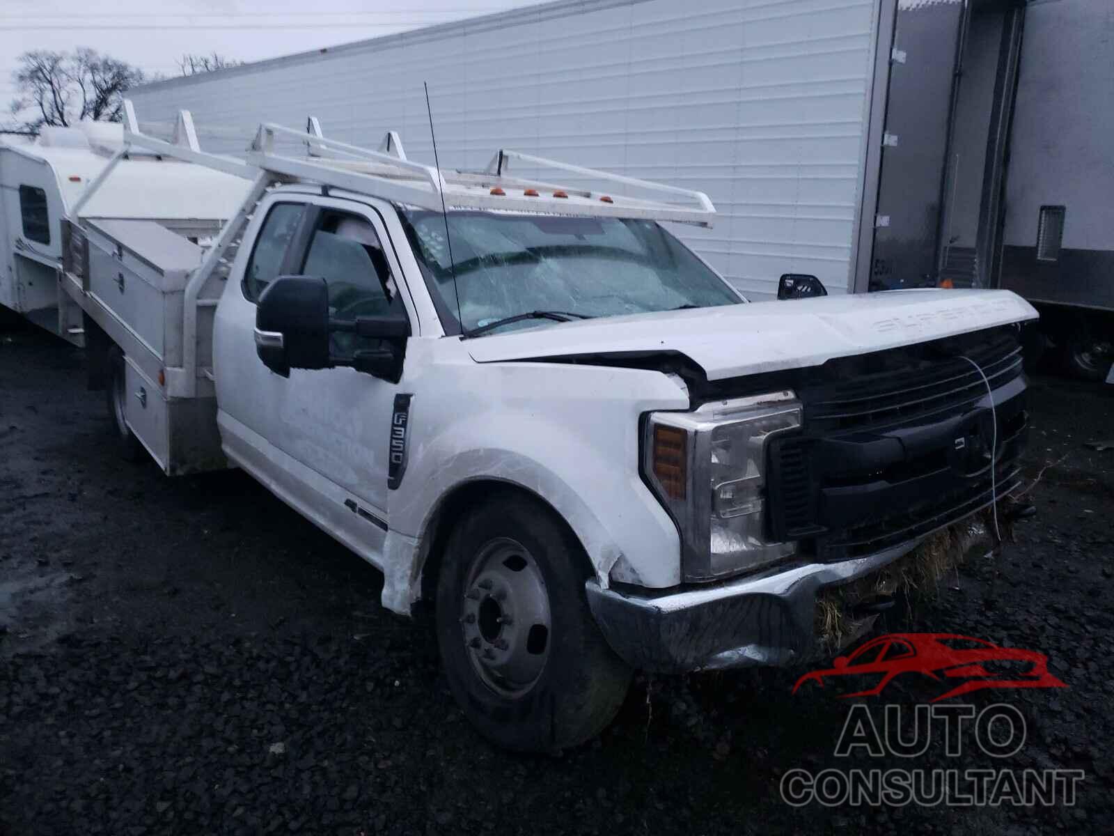 FORD F350 2019 - 1FD8X3GT1KEG81142