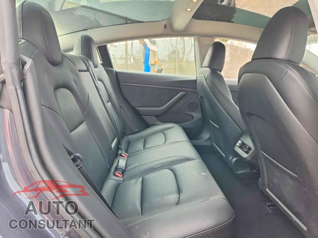 TESLA MODEL 3 2023 - 5YJ3E1EC2PF628144
